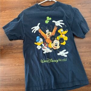 Vintage Walt Disney World shirt